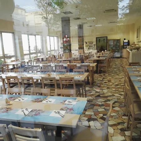Hotel Sombrero 3*